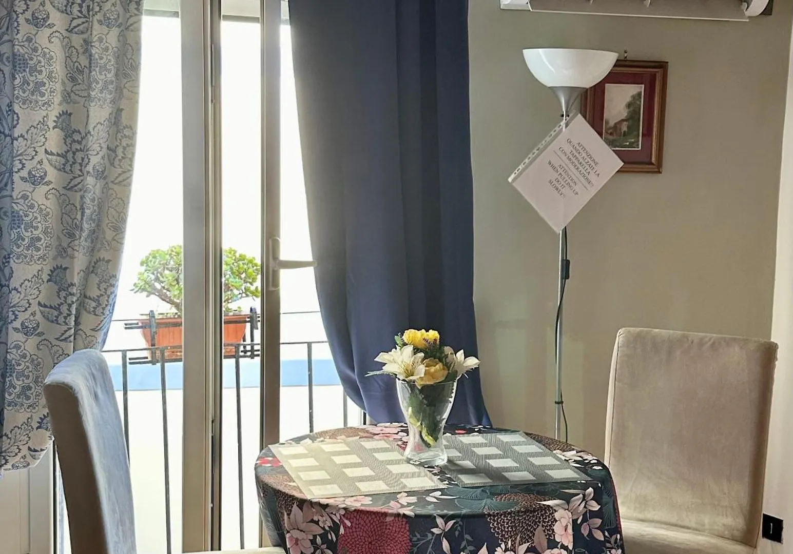 Apartment Maison Romantique Naples Italy